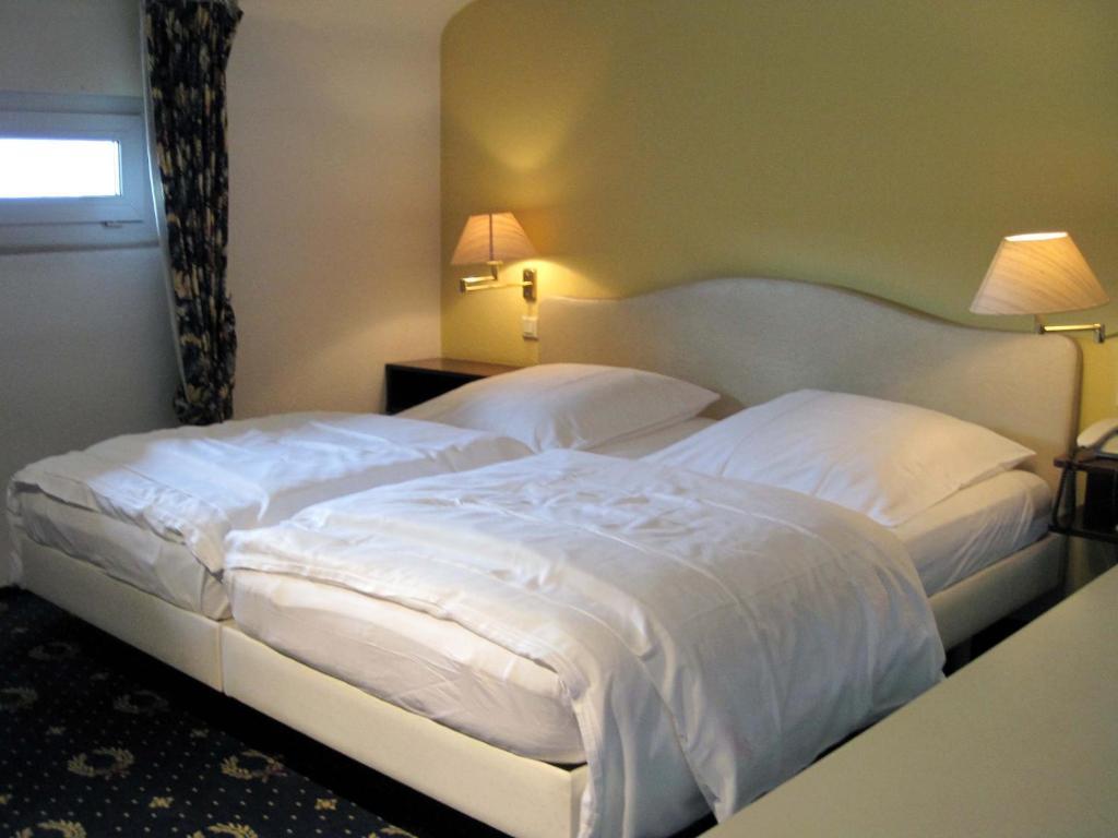 Haus Litzbrueck Düsseldorf Quarto foto